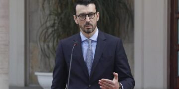 Taksa e re e BE për karbonin, Karakaçi nga Mali i Zi: Shqipëria, e përgatitur për këtë politikë! Është kampione e energjisë së rinovueshme