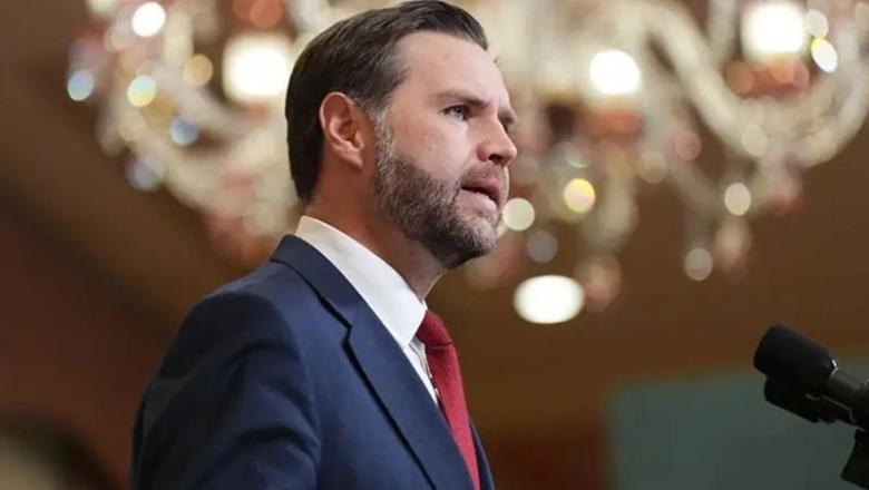 Bisedimet me Iranin  Zv Presidenti J D  Vance ka anuluar udhëtimin në Pakistan  ja çfarë shkruajnë mediat amerikane