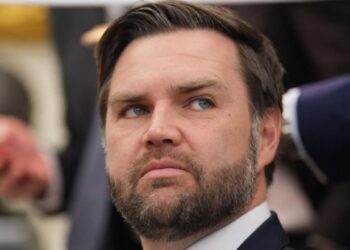 Dështimi i negociatave me Iranin në Pakistan, Vance largohet nga baza Ajrore Ramstein drejt Uashingtonit