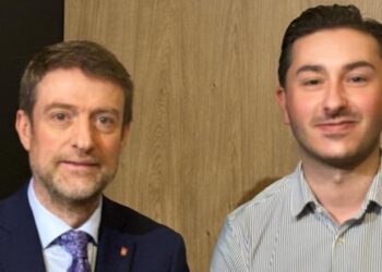 Samiti i Diasporës, ministri Hoxha takim me deputetin shqiptar në Suedi: Rrënjët tona mbeten të gjalla kudo