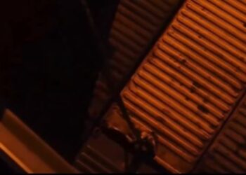 Si u sekuestrua anija iraniane e mallrave? VIDEO nga aksioni i marinsave amerikanë