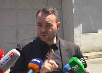 I shkoi Metës në burg, Balliu: Jeton në kushte të këqija, po hakmerren politikisht