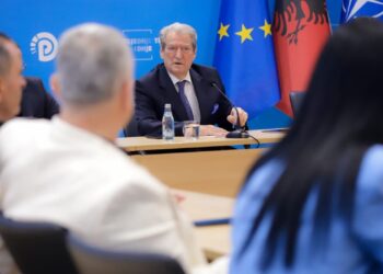 Berisha: Duhet të vendosim regjim fiskal mbi karburantet njësoj si Kosova dhe Maqedonia