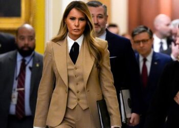 Skandali Epstein rikthehet: Melania Trump del publikisht për të mbyllur zërat