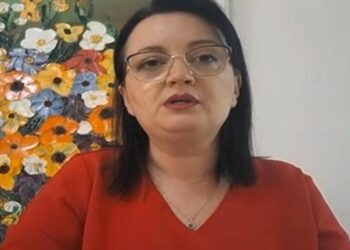 Mbajtja e të pandehurve në kafaz xhami, kryetarja e Komitetit të Helsinkit: E paligjshme! Cenon prezumimin e pafajësisë
