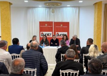 Balla takim me strukturat e PS-së në Golem : Rritja ekonomike solli rritje pagash e pensionesh