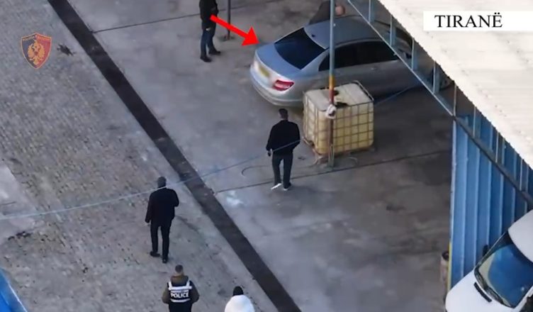 DETAJE  E morën peng dhe i kërkuan 2 mln euro  autorët u prezantun si agjentë të BKH  dhunuan 32 vjeçarin gjithë natën