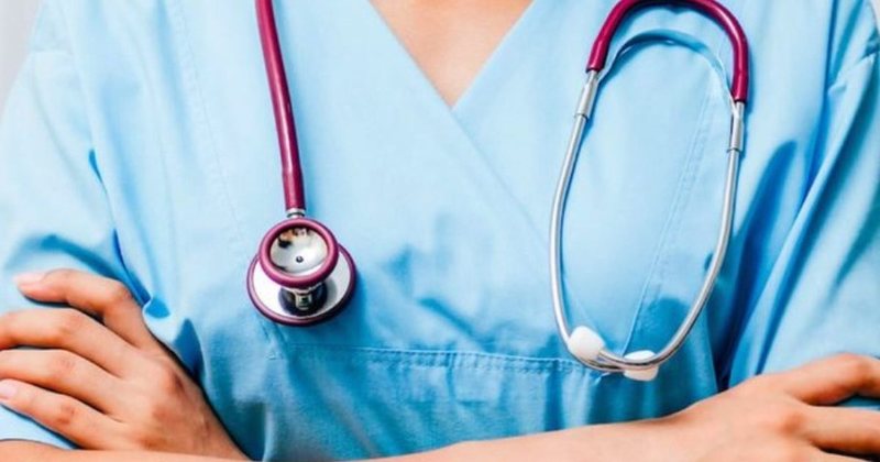 Sezoni turistik 2026  Ministria e Shëndetësisë bën thirrje për mjekë dhe infermierë  Aplikimet nisin sot