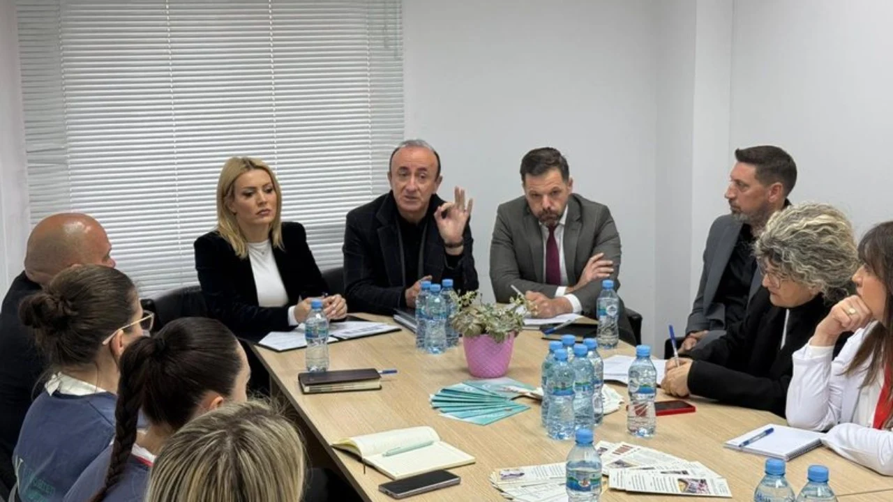 Siguria ushqimore  Inspektime në qarkun e Shkodrës  Sula dhe Gjylameti mbikëqyrin në terren procedurat