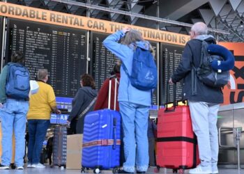 Mungesa e karburantit për avionët, a duhet të rezervoni pushimet apo të prisni? Ja informacionet që duhet të dini