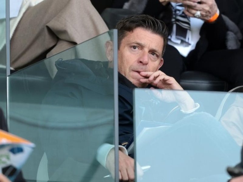 Prapaskena e  kodit sekret  të përdorur nga Rocchi   La Repubblica  zbulon shenjat që zgjedhësi i arbitrave  drejtonte  VAR in