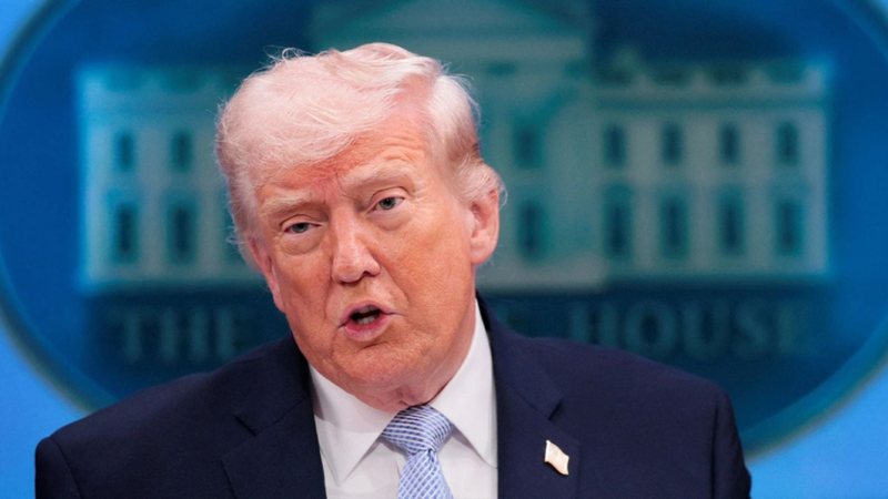  Do të publikohen shumë shpejt   Trump  Kemi gjetur shumë dokumente interesante në lidhje me UFO t