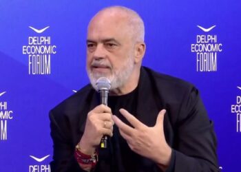 Rama sqaron ‘ngërçin’ me pronat: Problem shqiptar, nuk lidhet me pakicën greke!