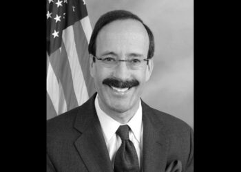 Ndarja nga jeta e Eliot Engel, Ambasada e Kosovës në SHBA: Një mik i vërtetë që na qëndroi pranë!