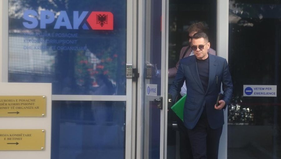 Munguan avokatët e Arben Ahmetajt  shtyhet seanca në GJKKO