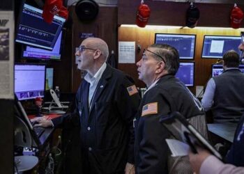 Tronditen tregjet e investimeve pas kërcënimeve të Trump për ta çuar Iranin “në epokën e gurit”