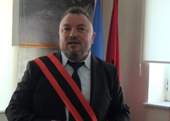 I ishte dërguar gabimisht ftesa, kryebashkiaku demokrat i Pukës nuk lejohet në mbledhjen e Ramës
