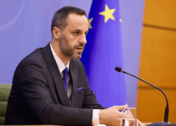 “Si do jetoje me rrogën e një polici?”, Lamallari: Paguhen shtesë për protesta e evente, s’mund të ketë rritje galopante