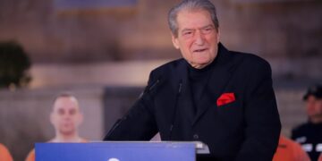 Berisha nga “Foltorja”: Rama mashtron për naftën, kemi barrën fiskale më të lartë