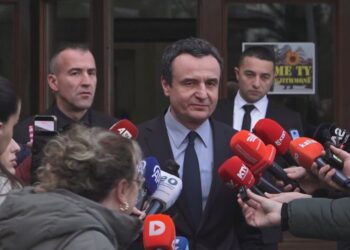Takime “sa për sy e faqe”, partitë politike në Kosovë ende larg marrëveshjes për presidentin