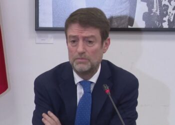 “Hoxha të japë dorëheqjen pas SMS”. BDI i përgjigjet VLEN: Jeni zëdhënësit kundër interesit të Shqipërisë