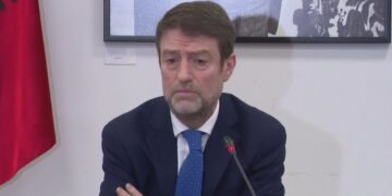 “Hoxha të japë dorëheqjen pas SMS”. BDI i përgjigjet VLEN: Jeni zëdhënësit kundër interesit të Shqipërisë