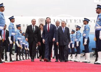 Dështojnë negociatat SHBA-Iran, JD Vance largohet nga Islamabadi: Nuk ka marrëveshje