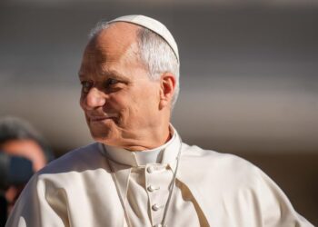 “Do vazhdoj të flas kundër luftës”, Papa i përgjigjet Trumpit: Nuk dua debat…