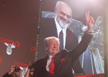 Berisha sfidon Ramën nga protesta: Zgjidh studion televizive dhe hajde në debat