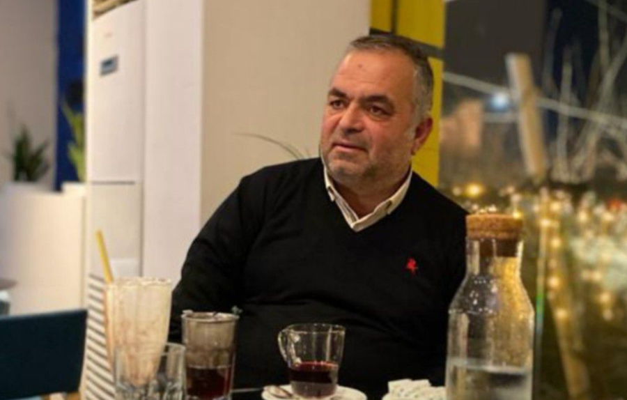 Vdekja e mësuesit nga Devolli  mesazhi i së ëmës  Trimi i mamit  Me tension e diabet  5 orë rrugë për nxënësit