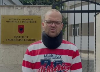 “Më kanë dhunuar barbarisht!”Aulon Kalaja, kallëzim penal kundër policëve në protestën e 17 prillit