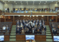 Vdekja e Rexhep Qoses, Kuvendi i Shqipërisë dhe ai i Kosovës mbajnë nga një minutë heshtje