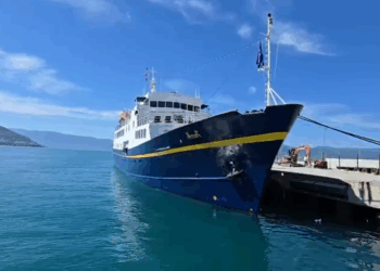 Me turistë nga Portugalia, Gjermania dhe Anglia: “MONET” mbërrin në Vlorë