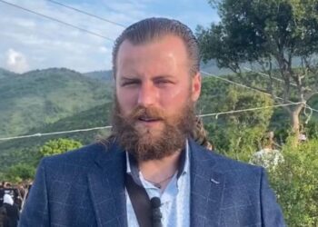 I vranë brenda në makinë, kush janë viktimat e atentatit në Balldren të Lezhës (EMRAT)
