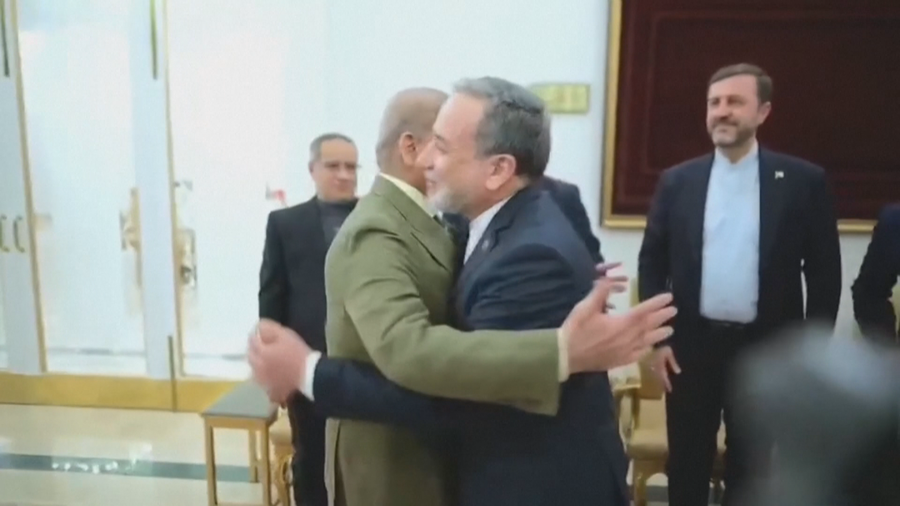 Irani kërkon ndihmën ruse për luftën  Trump  Nëse duan negociata  të na telefonojnë 