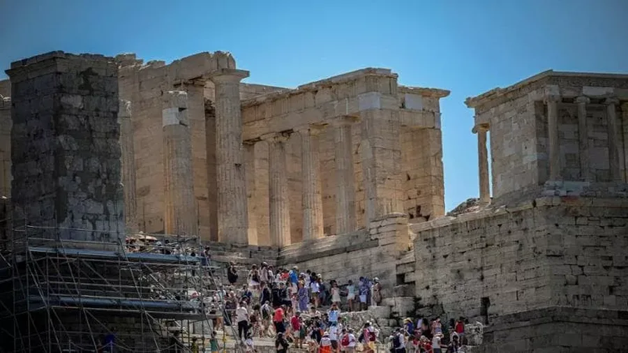 Alarmi i kryebashkiakut  Athina po bëhet një hotel gjigant