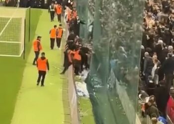 Goditi punonjësin e sigurisë në derbi, arrestohet 23-vjeçari tifoz i Tiranës