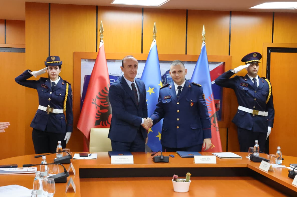  Nga ndërtimet pa leje  te krimet mjedisore e siguria ushqimore   Hita firmos marrëveshje me Sulën