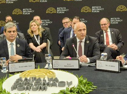 Nga Antalia  thirrje për një Ballkan më të lidhur  paqja kërkon bashkëpunim të përditshëm