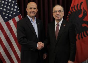 Begaj takim me kongresmenin në Teksas, Presidenti: Shkëmbyem perspektiva mbi rëndësinë e pranisë së SHBA-së në rajon