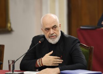 Përfundon mbledhja e zgjeruar e grupit parlamentar të PS, zbardhen porositë e Edi Ramës