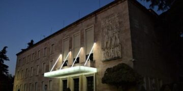 “Hamendësim! Nuk kemi informacione shqetësuese”, qeveria shqiptare reagon pas alarmit të ambasadës amerikane për sulmet e Iranit