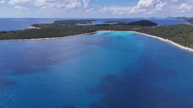 Lufta në Iran ndryshon hartën e turizmit  Shqipëria  përfituesja më e madhe në Ballkan  