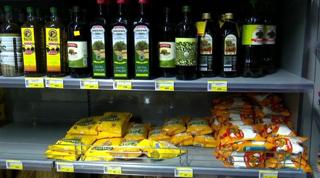 Ndikuan qiratë  transporti dhe ushqimet  INSTAT  Inflacioni arriti në 2 6  në mars