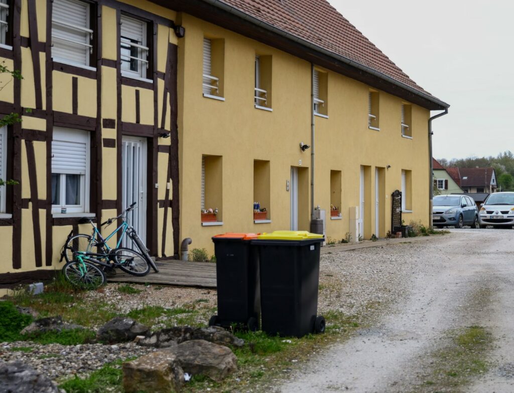 Mbajti fëmijën të izoluar në një furgon që prej 2024  arrestohet babai në Francë