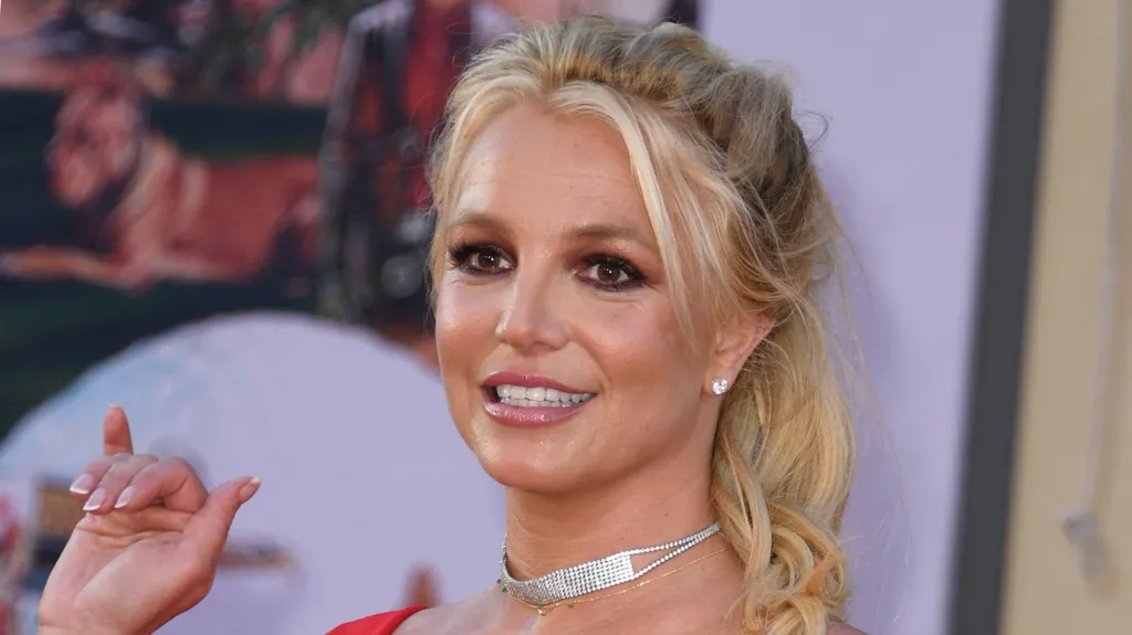 Një muaj pas arrestimit  Britney Spears shtrohet në një qendër rehabilitimi