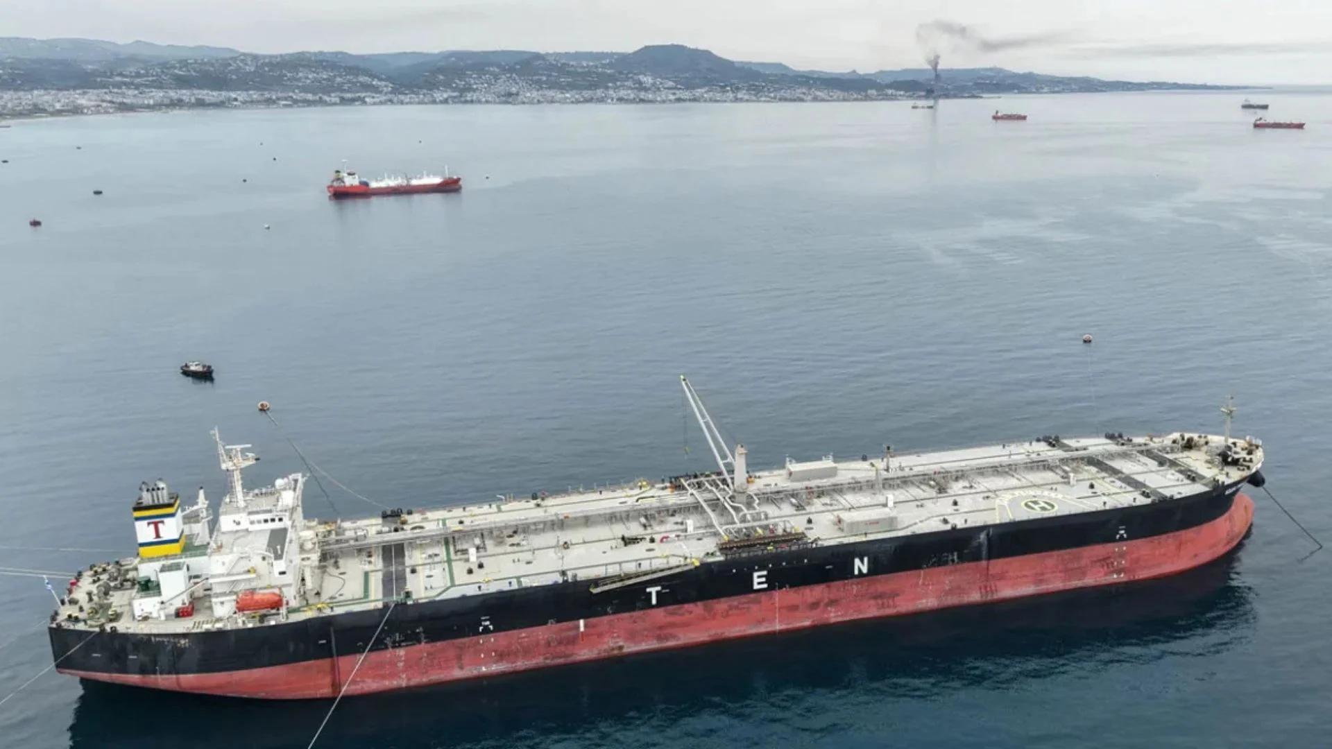 Irani mbyll sërish Ngushticën e Hormuzit  Do të jetë nën kontroll të rreptë derisa të hiqet bllokada amerikane