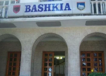 Pretendimet se kryebashkiaku është me HIV/AIDS, reagon bashkia e Gjirokastrës: Akte dezinormimi, të nisin hetimet