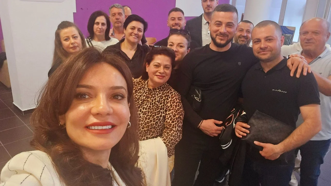  Për Shqipërinë siç i ka hije   Spiropali takime me bazën e PS  Kudo dhe kurdo me socialistët