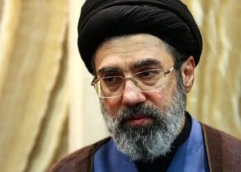 “Rishfaqet” lideri suprem i Iranit, mesazhi i Mojtaba Khameneit: Dronët tanë i godasin amerikanët si rrufeja